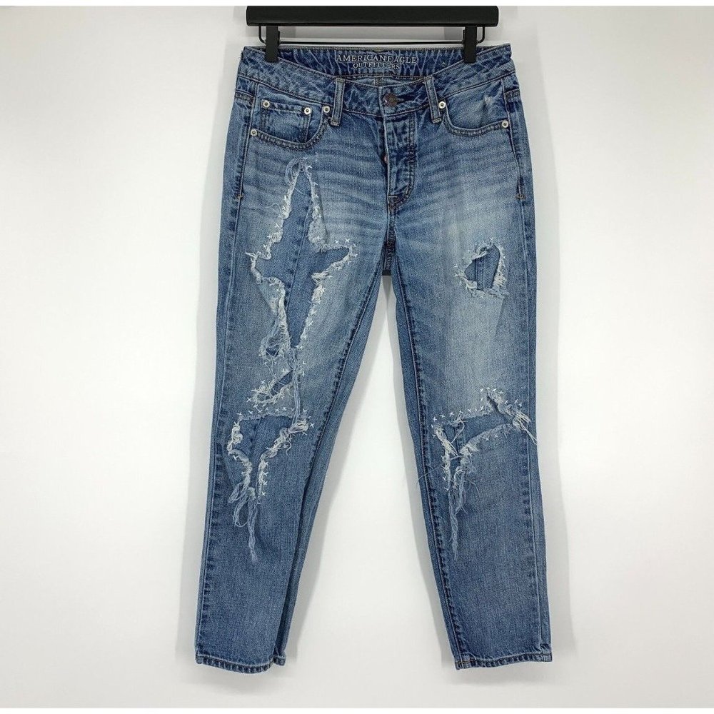 American Eagle Jeans Boy Crop Button Fly Blue Distressed Denim - Picture 1 of 12